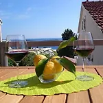 Apartament Mare