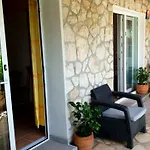 Mare Apartment *