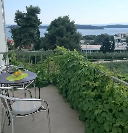 Mare Apartment *