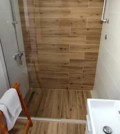 马雷公寓酒店 *